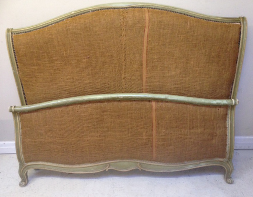 Stylish French upholstered bed capitone